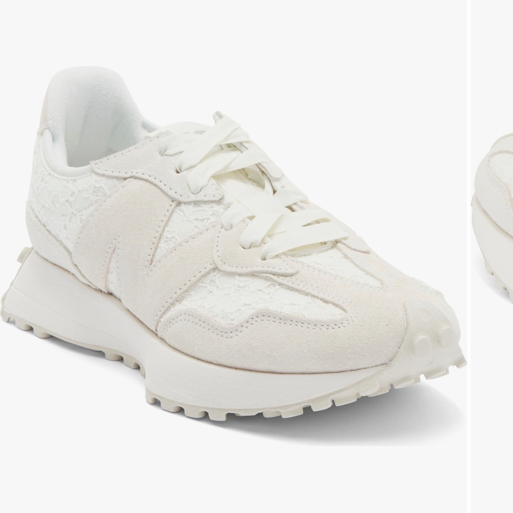 Women’s New Balance 327 lace sneaker